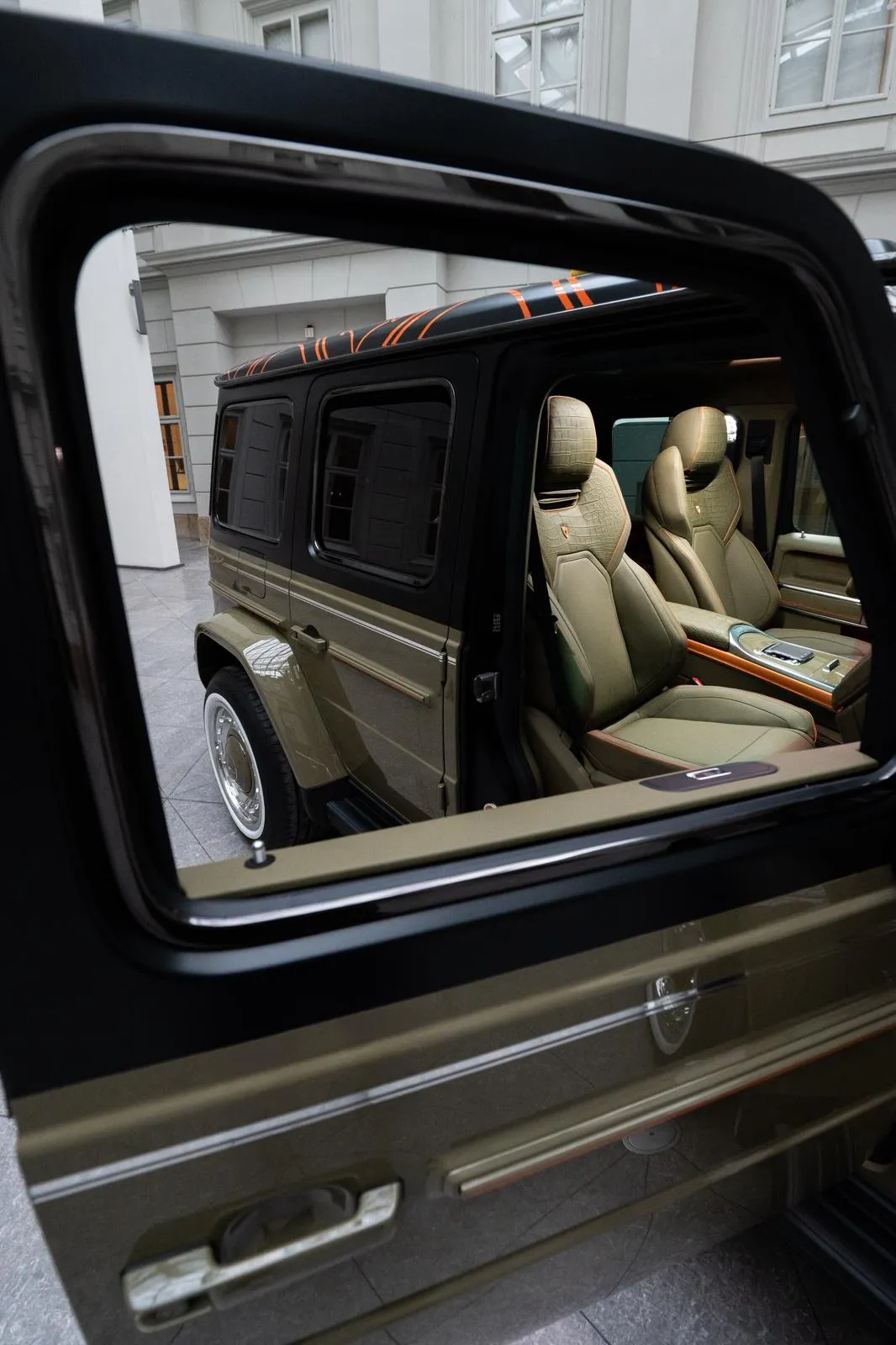 بنز G63 کارلکس ۲۰۲۵ — عکس ۴